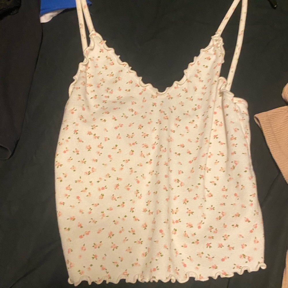Brandy Melville flower, ruffled tank top